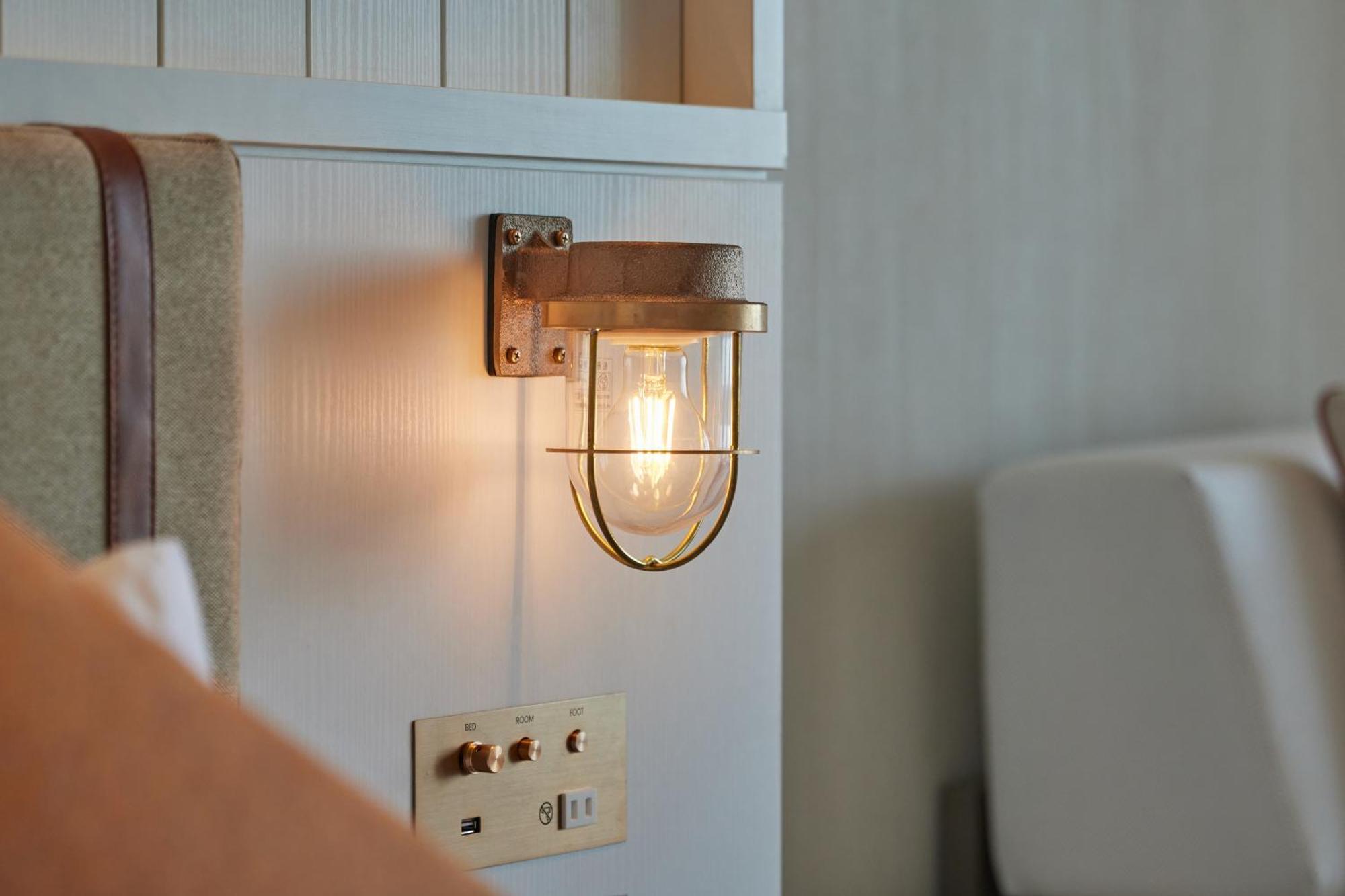 Hotel The Senagajima Storyline